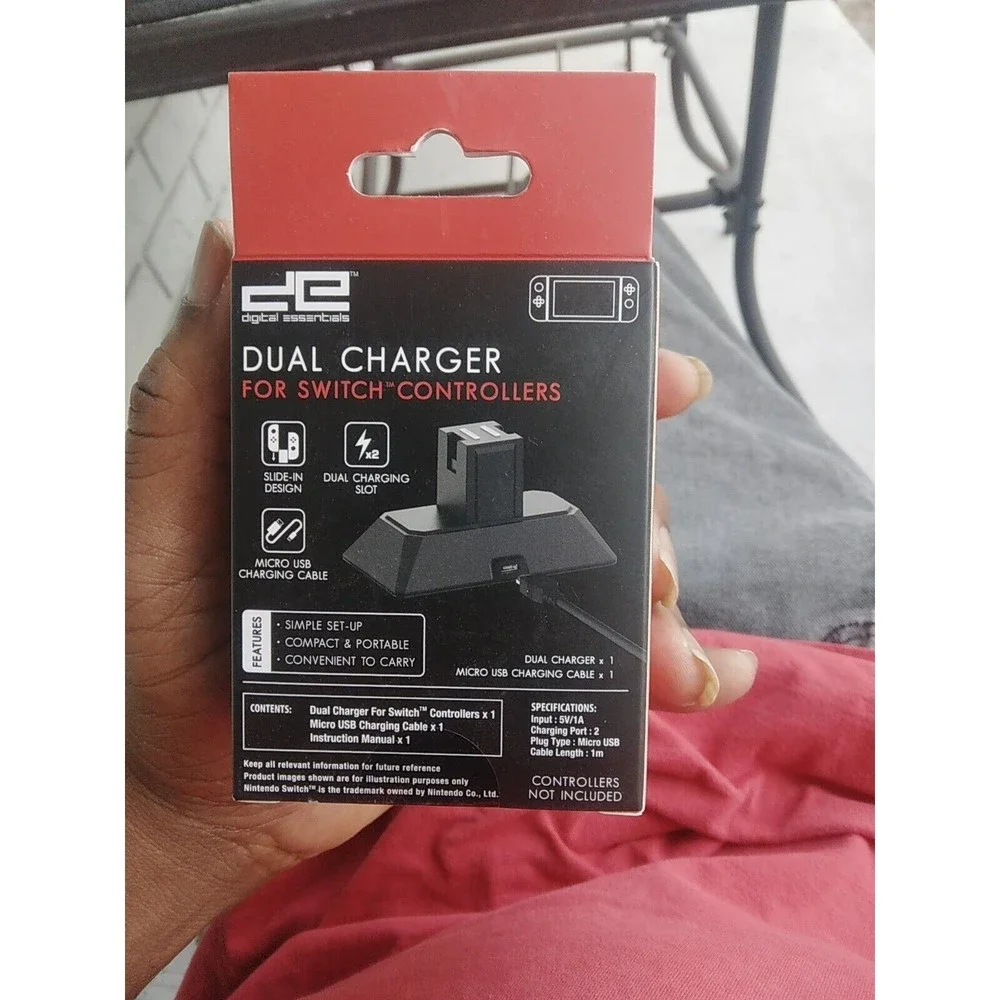 Dual Charger For Nintendo Switch Controllers- New